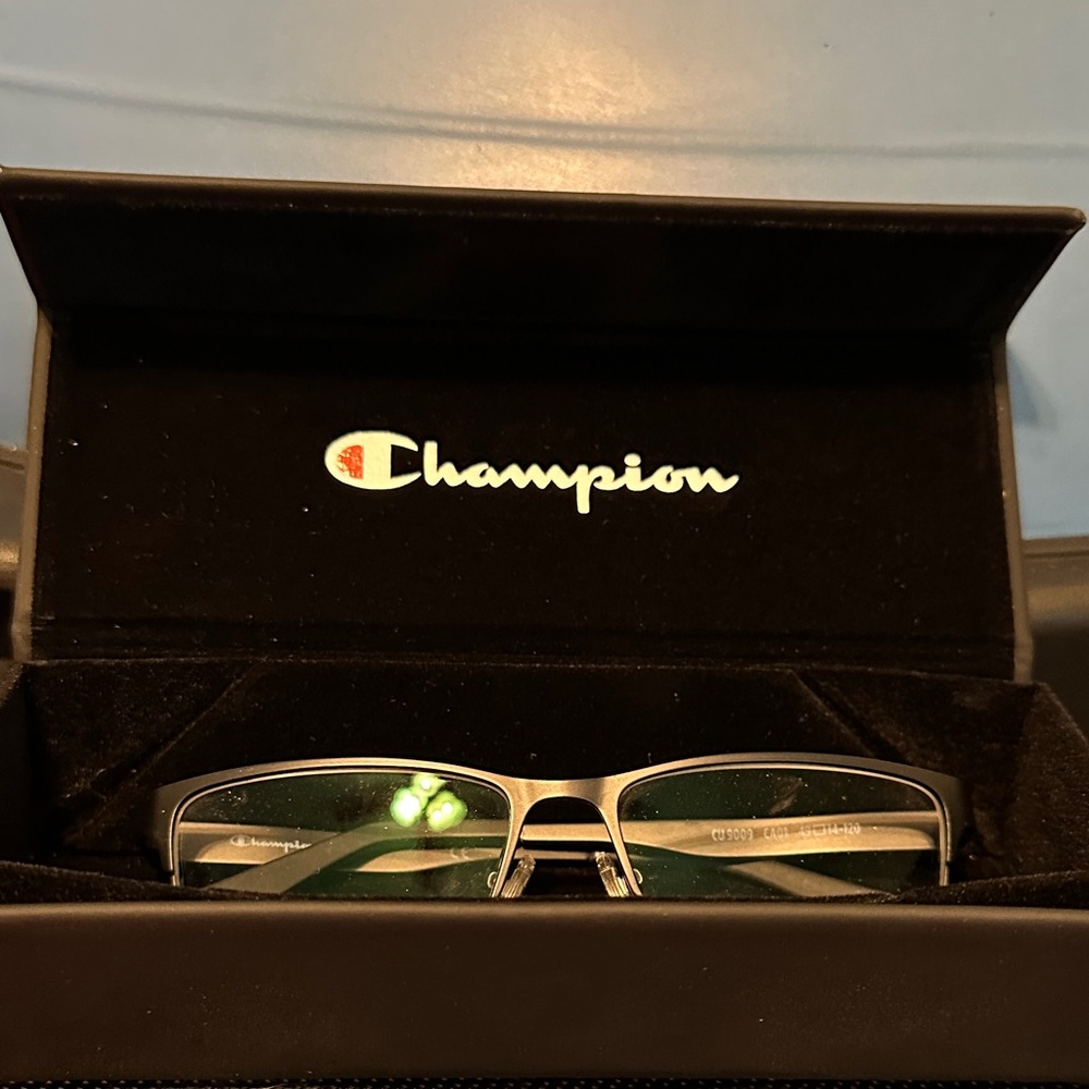 Champion kid’s Glasses with black Frame